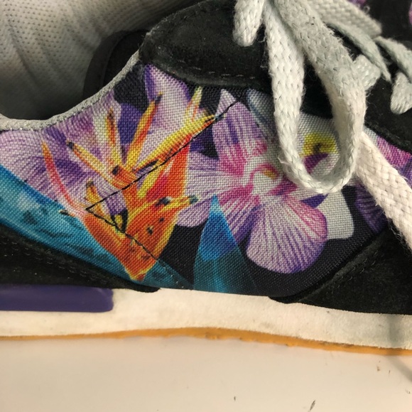 Inkas Calladium Floral Print Sneakers - Picture 8 of 14